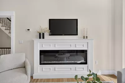 19 Thomas Park #2, Boston, MA 02127 - Photo 8
