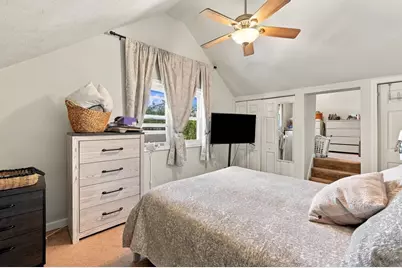 1533 Morton Avenue, New Bedford, MA 02745 - Photo 14