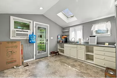1533 Morton Avenue, New Bedford, MA 02745 - Photo 22
