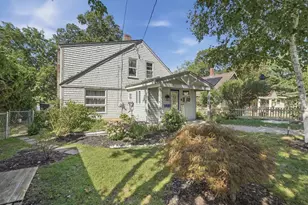 1533 Morton Ave, New Bedford, MA 02745 - Photo 2