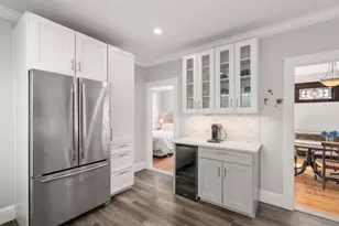 26 Hinckley St, Boston, MA 02125 - Photo 10