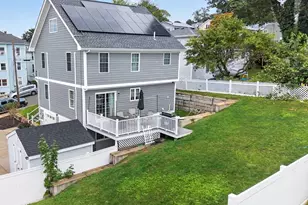 17 Montgomery St, Fall River, MA 02720 - Photo 4