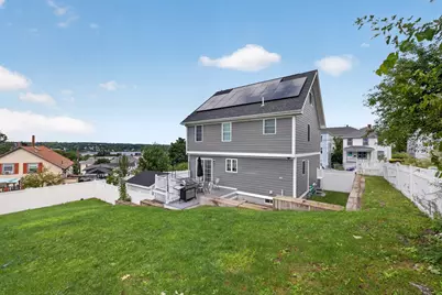 17 Montgomery St, Fall River, MA 02720 - Photo 6