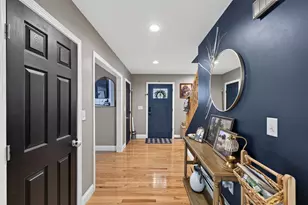 17 Montgomery St, Fall River, MA 02720 - Photo 10