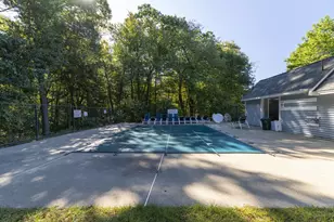 21 Treetop Ct, Burlington, MA 01803 - Photo 38