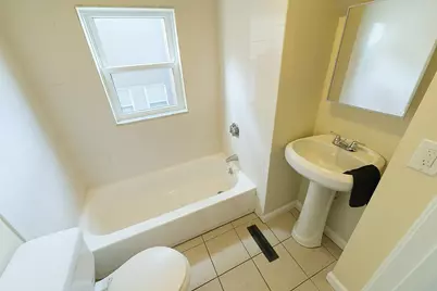 1096 North Shore Rd #1, Revere, MA 02151 - Photo 6