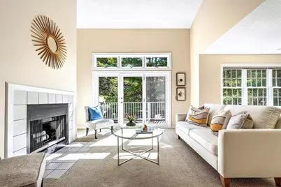18 Knollwood Court #18, Burlington, MA 01803 - Photo 2