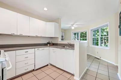 18 Knollwood Court #18, Burlington, MA 01803 - Photo 6