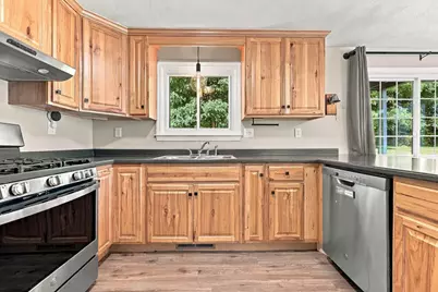 51 Frederick Street #81, Dracut, MA 01826 - Photo 12