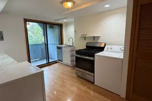 837 5 E 2nd St, Boston, MA 02127 - Photo 2
