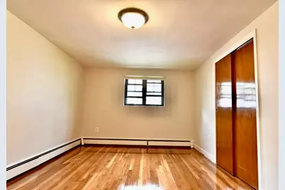 90 E Squantum #4, Quincy, MA 02171 - Photo 14
