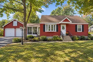 19 Capitol St, Methuen, MA 01844 - Photo 1