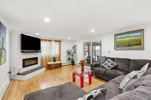 19 Capitol St, Methuen, MA 01844 - Photo 8
