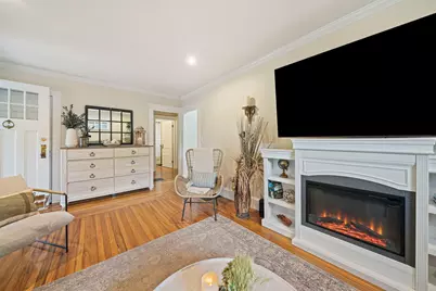 38 Sterling St, Braintree, MA 02184 - Photo 8