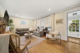 38 Sterling St, Braintree, MA 02184 - Photo 6