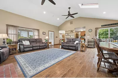 196 Eight Lots Rd, Sutton, MA 01590 - Photo 10