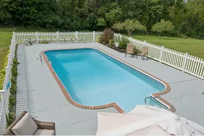 196 Eight Lots Rd, Sutton, MA 01590 - Photo 30
