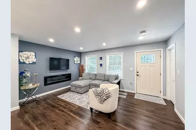 107 Olive St, Ashland, MA 01721 - Photo 4