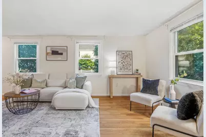 118-120 Edinboro St #118, Newton, MA 02460 - Photo 6