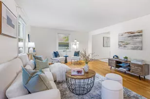 118-120 Edinboro St, Newton, MA 02460 - Photo 1