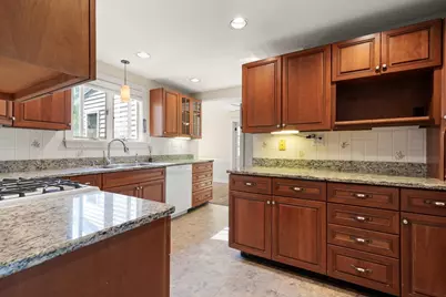 19 Highland St, Gloucester, MA 01930 - Photo 14