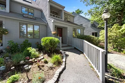 612 Essex Ave #5, Gloucester, MA 01930 - Photo 2