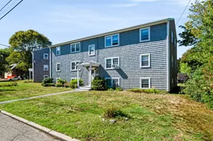 20 Beacon Ave, Newburyport, MA 01950 - Photo 2