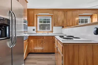 38 Park Ave, Reading, MA 01867 - Photo 6
