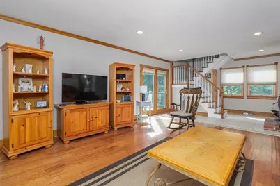 34 Fernwood Ave, Haverhill, MA 01835 - Photo 8