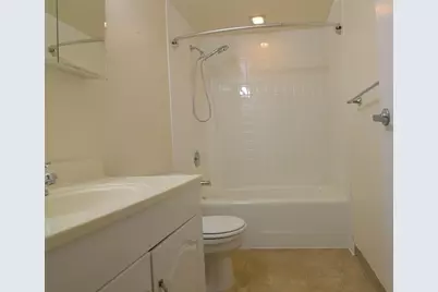 185 Quincy Shore Dr #32, Quincy, MA 02171 - Photo 12