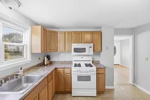 444 Butman Rd, Lowell, MA 01852 - Photo 8