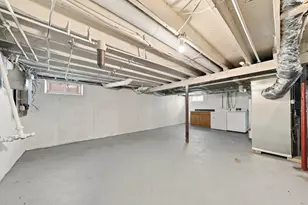 240 Irvington, New Bedford, MA 02745 - Photo 18