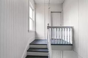 49-1/2 Ellsworth St, Worcester, MA 01610 - Photo 4