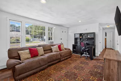 39 Kerrywood Dr, Falmouth, MA 02536 - Photo 4