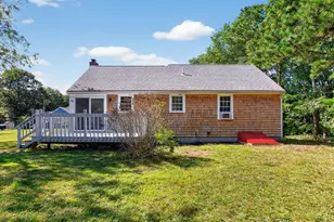39 Kerrywood Dr, Falmouth, MA 02536 - Photo 1