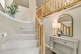 1802 Old Bridge Ln, Bellingham, MA 02019 - Photo 2