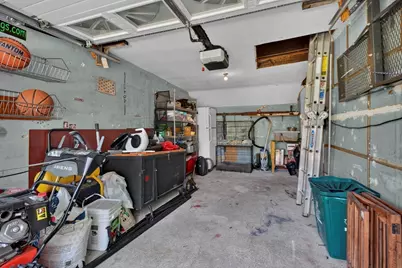 8 Lyndale Rd, Worcester, MA 01606 - Photo 24