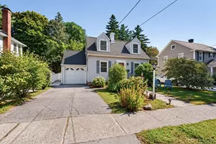 8 Lyndale Rd, Worcester, MA 01606 - Photo 2