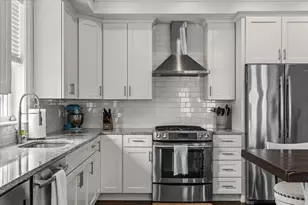 45 Coffey St, Boston, MA 02122 - Photo 8