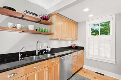 6 Merrill St, Newburyport, MA 01950 - Photo 14