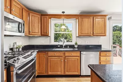 264 Bay Rd, Easton, MA 02334 - Photo 18