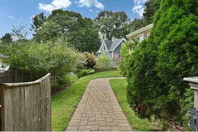 36 Grove Street, Reading, MA 01867 - Photo 4