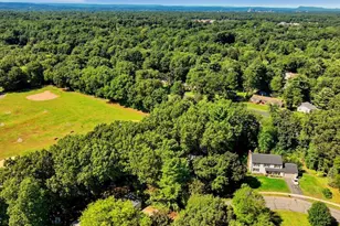 64 Cambridge Cir, Longmeadow, MA 01106 - Photo 4