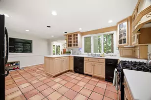 64 Cambridge Cir, Longmeadow, MA 01106 - Photo 6