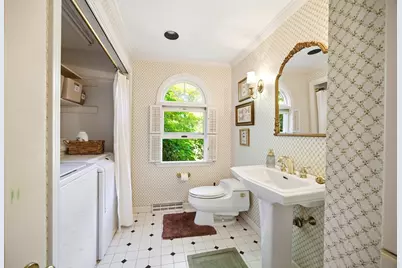 64 Cambridge Cir, Longmeadow, MA 01106 - Photo 14