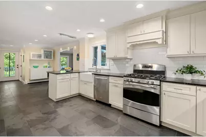 45 Woodmere Dr, Sudbury, MA 01776 - Photo 6