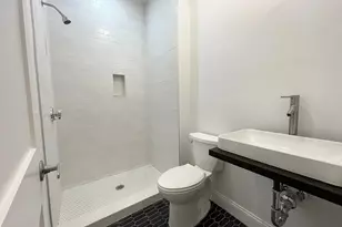 310 Chelsea St, Boston, MA 02128 - Photo 8