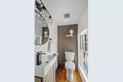 33 Broadway #2, Rockport, MA 01966 - Photo 4
