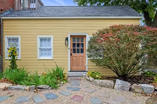 33 Broadway, Rockport, MA 01966 - Photo 2