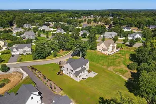 4 Julia Ln, Mansfield, MA 02048 - Photo 12